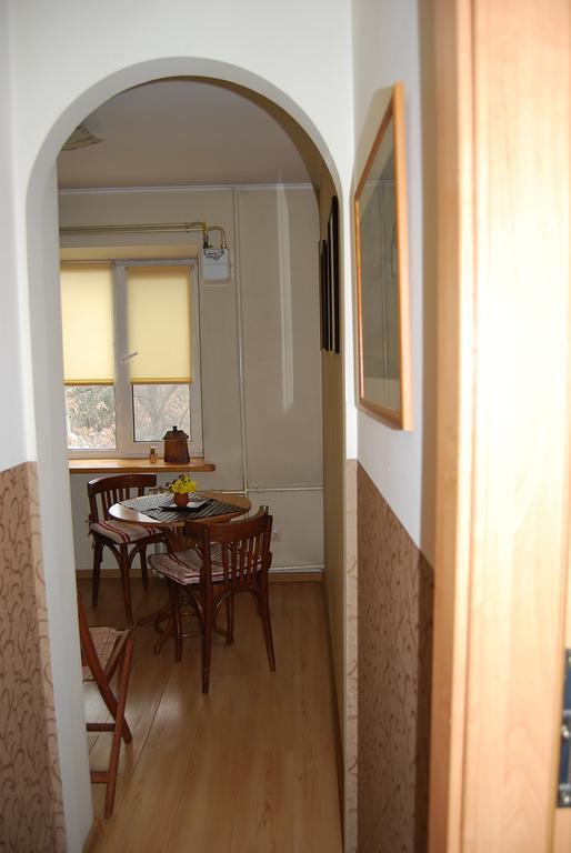 Apartment Stepana Bandery Street Ривне Екстериор снимка