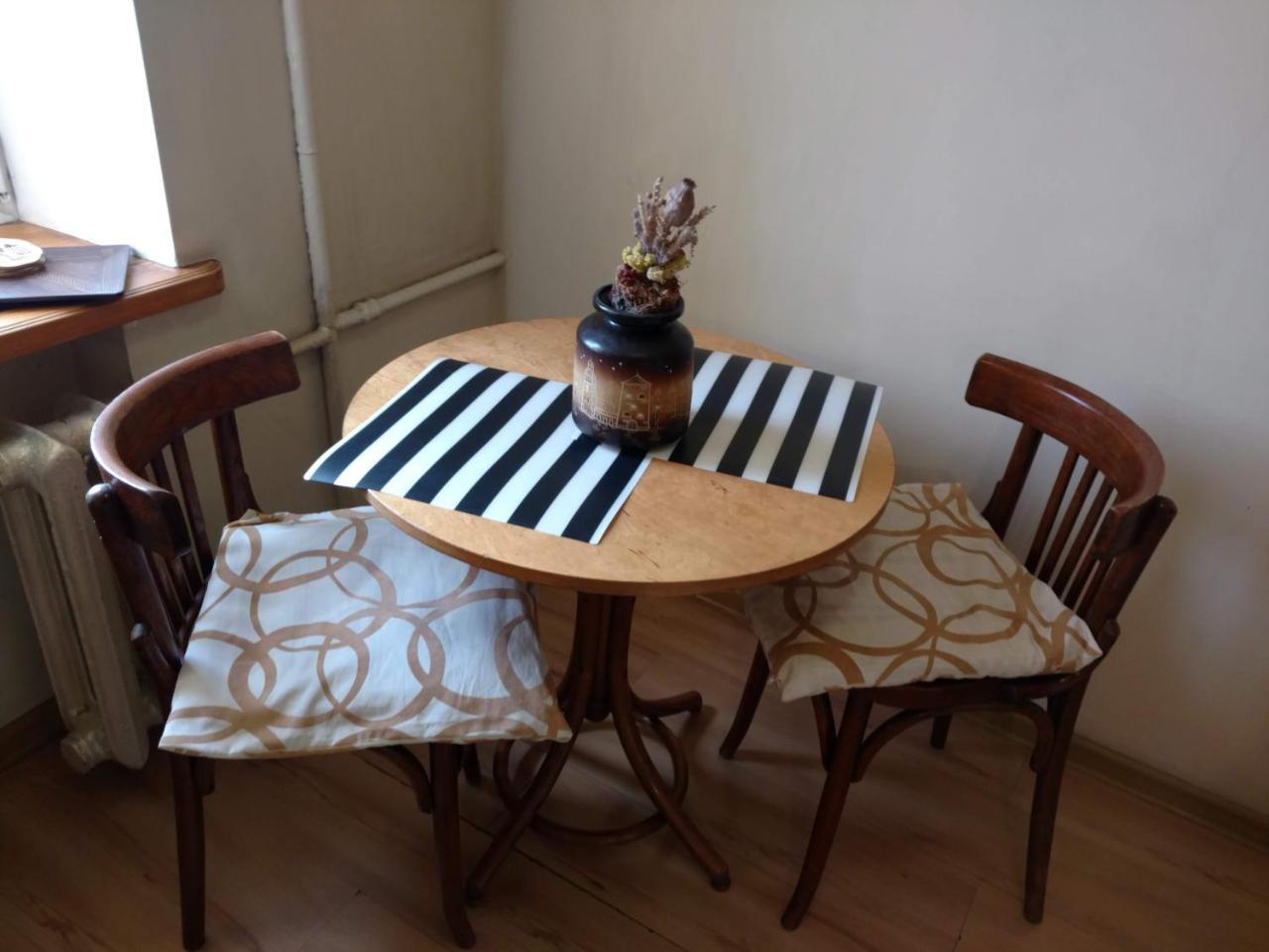 Apartment Stepana Bandery Street Ривне Екстериор снимка